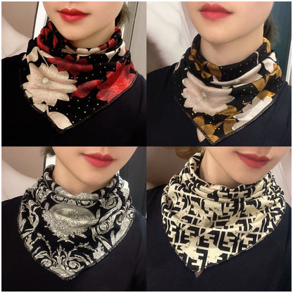🔥Zimná novinka 🔥💟【4-dielna sada】Teplá, elegantná a všestranná trojuholníková šatka