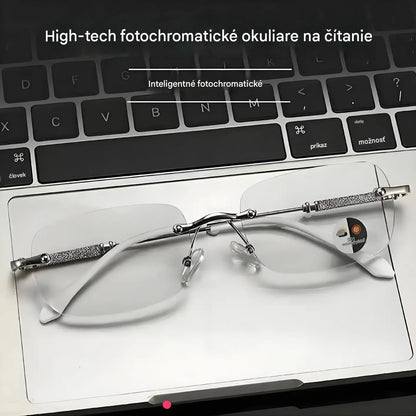 1 kus 23 eur👓 Tieto inteligentné okuliare na čítanie so zoomom sú špeciálne navrhnuté pre ľudí stredného a staršieho veku a majú funkcie zoomu, multifokusu, detekcie svetla, fotochromatiky a blokovania modrého svetla.