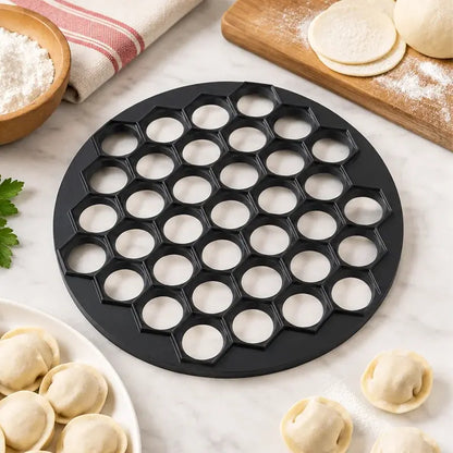 🥟 Pripremite pieroge ili pelmene za nekoliko sekundi! Kalup od 37 dijelova · Jedan pritisak proizvodi 37 identičnih dijelova · Učinkovito, brzo i jednostavno za čišćenje!